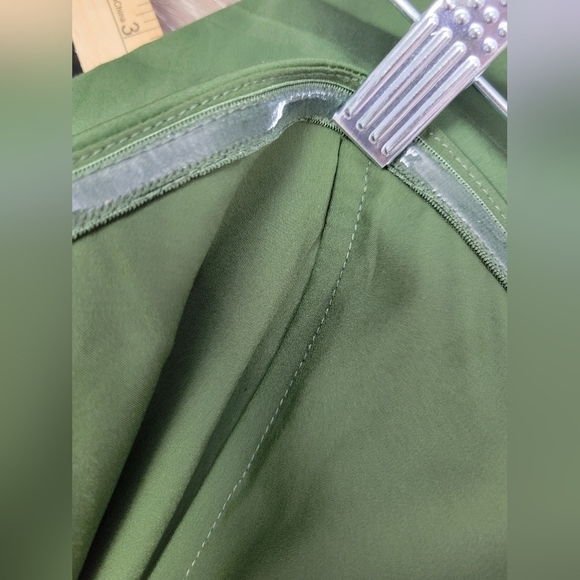Anthropologie Hutch Dark Satin Green Bow Tie Tube Zip Up Top Blouse Size L - Picture 5 of 12